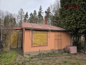 Zahrada 424 m2 s chatou, Karlovy Vary, Dalovice